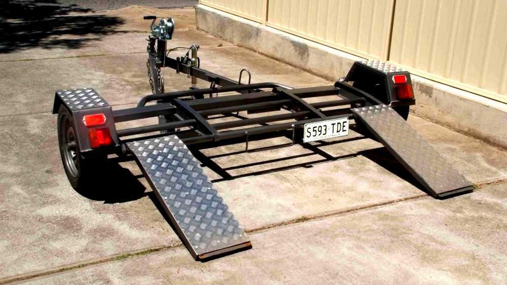 Is a Tow Dolly Right for Your Vehicle Type?